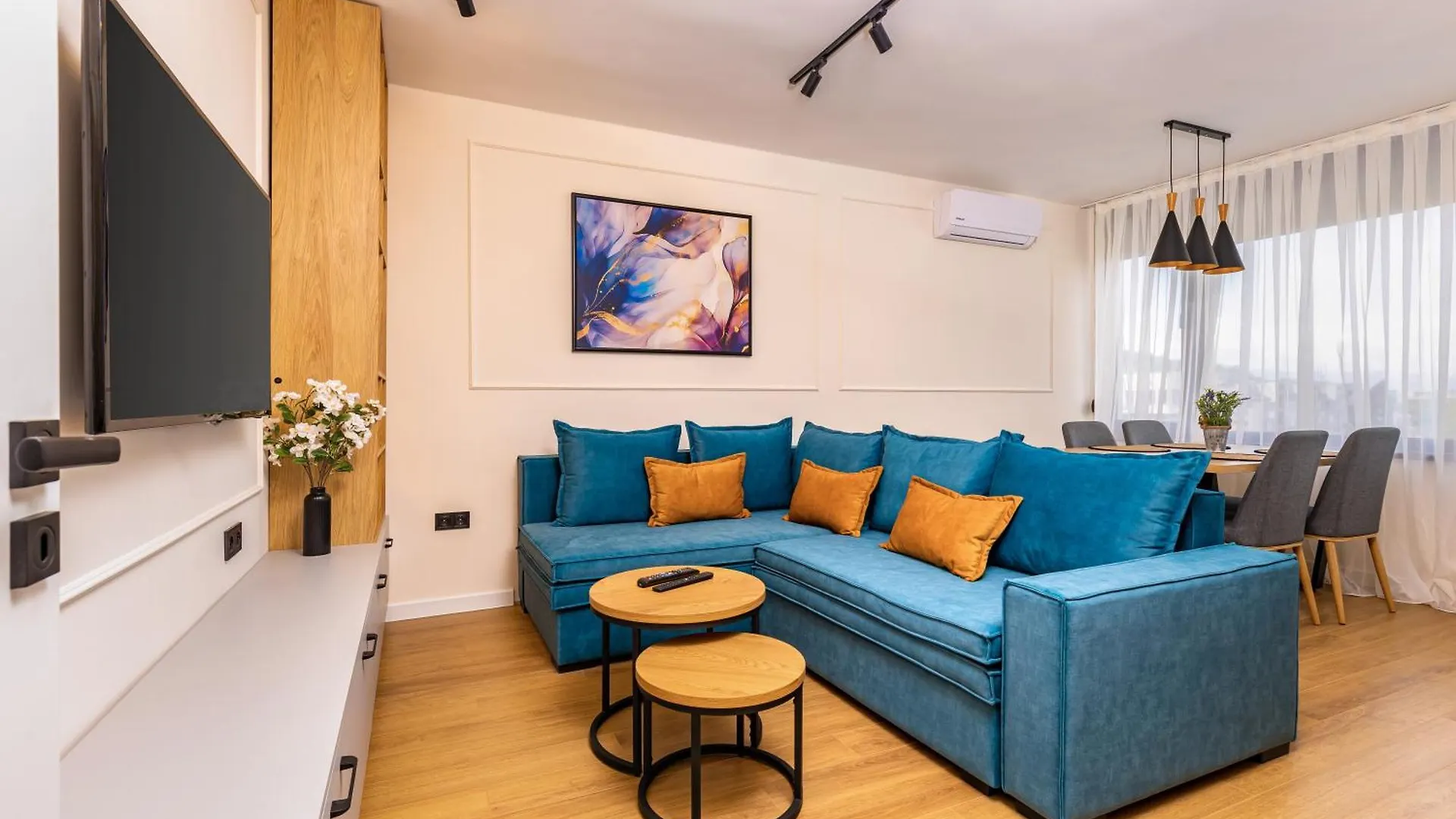 Sunset 2Br Apartment Parking Included 普罗夫迪夫